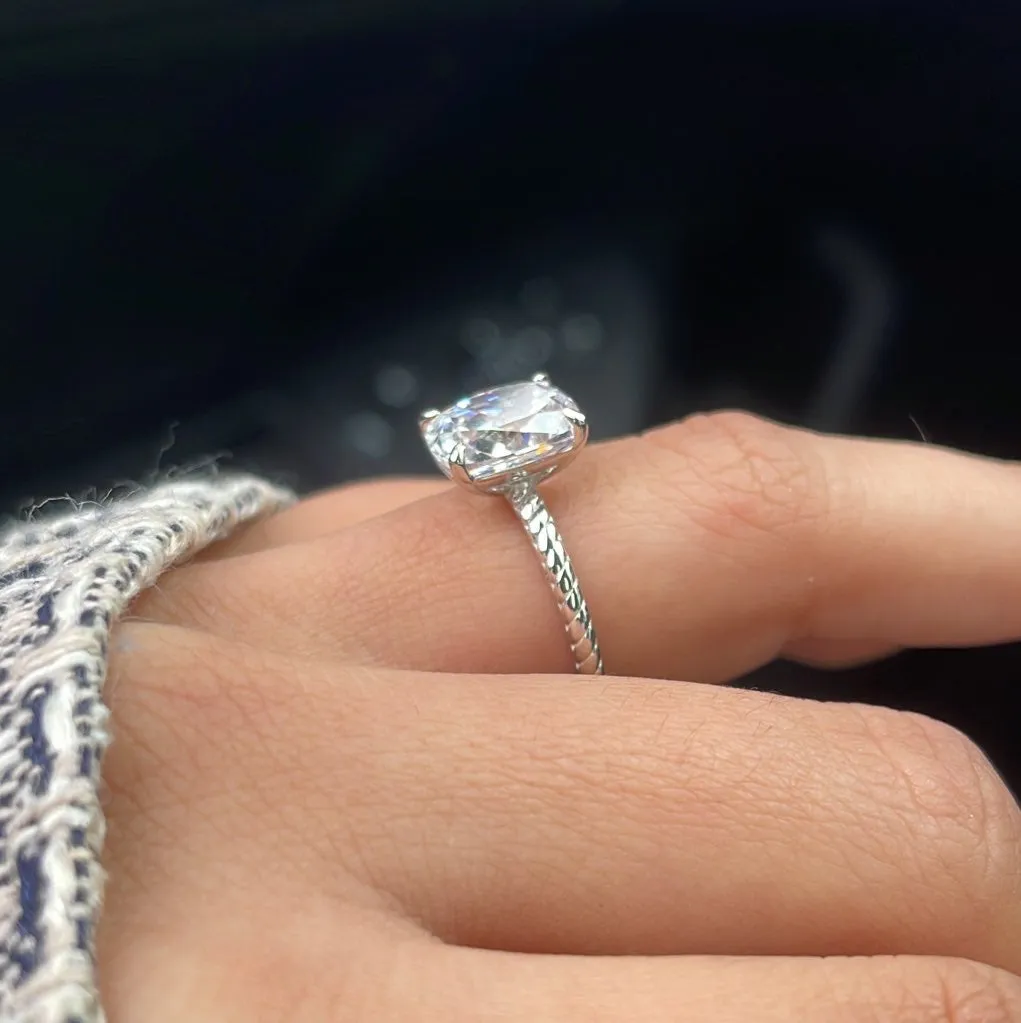 AMAYA CUSTOMIZABLE CZ RING