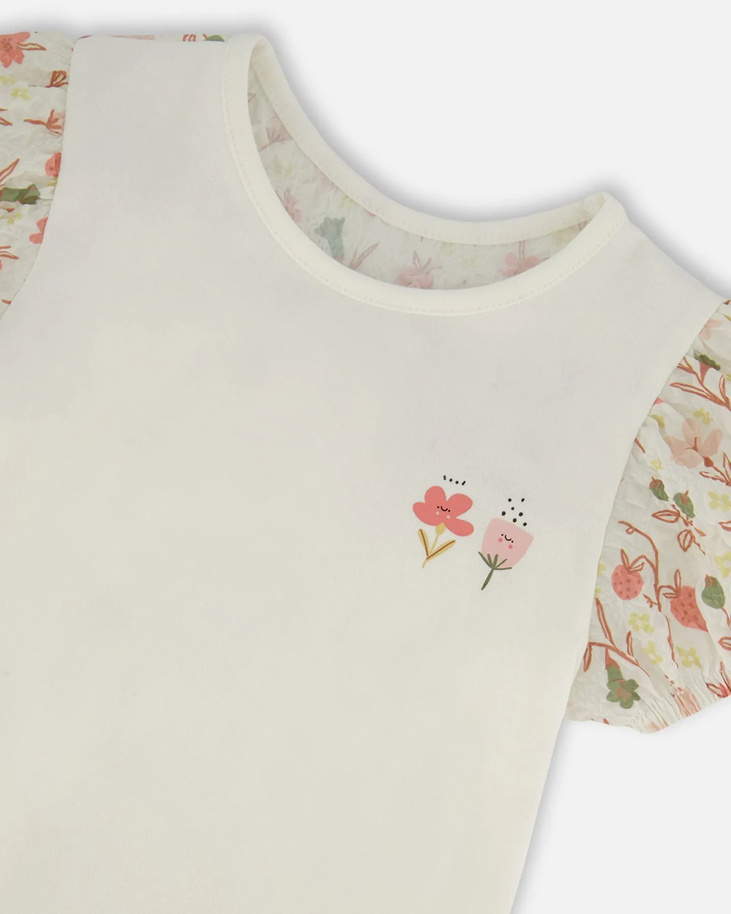 Bi-Material Organic Cotton Top With Puff Sleeve Pink Flowers On Cream Background